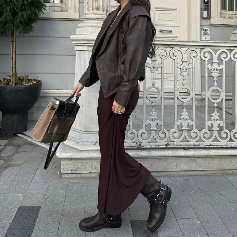 Chaqueta de piel sintética para mujer, abrigo marrón versátil de manga larga con cuello en V y cordones, ropa de calle informal, otoño e invierno, 2024