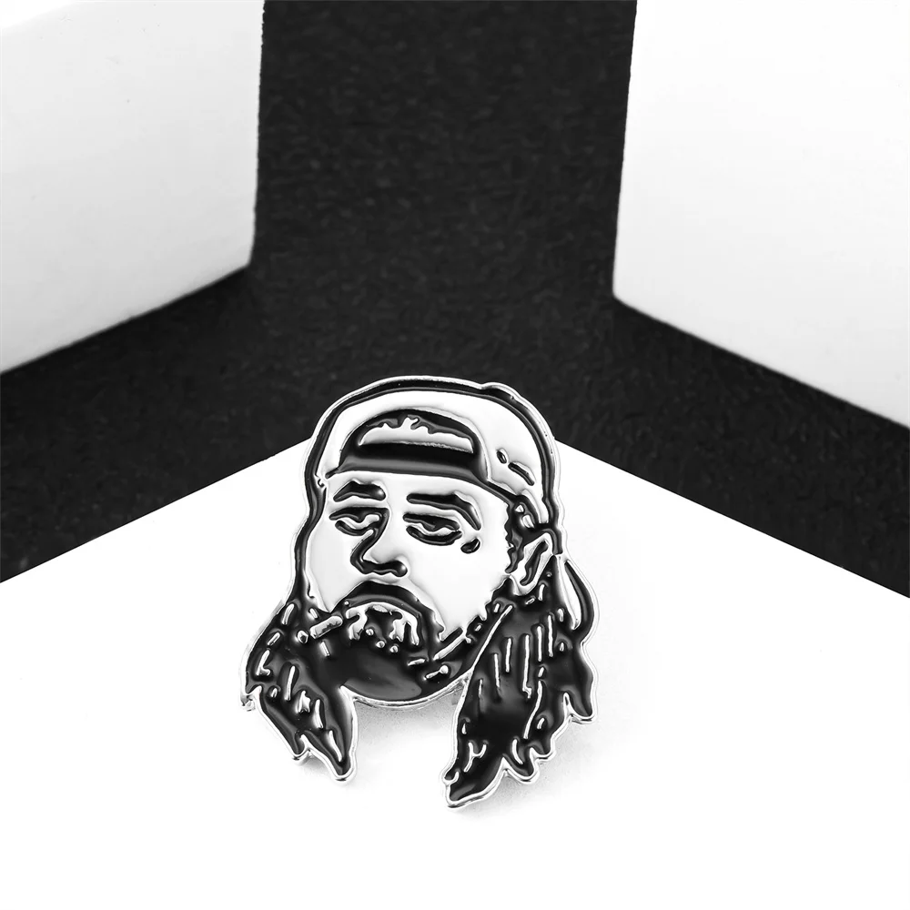 Jay and That Silent Bob Lapel Pin Classic Film Series Metal Brooch Coat Lapel Badge Collection Jewelry Accessories