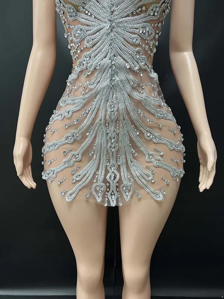 Luxuriöses, elegantes, rückenfreies, sexy Mini-Abendkleid für Geburtstagsfeiern, Veranstaltungen, durchsichtige Mesh-Tänzer führen Karnevalskostüme durch
