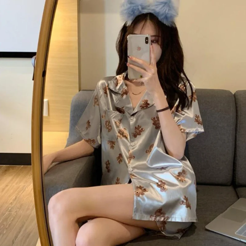 New Ladies Two-Piece Pajamas Ice Silk Women Short-Sleeved Cardigan Shorts Grey Bear Cute Summer Ladies Pajamas Homewear Set