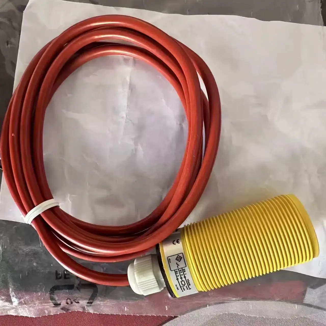 Interruptor de proximidad resistente a altas temperaturas IKL 015.33 GH S4 Interruptor de proximidad con cable de 2 metros