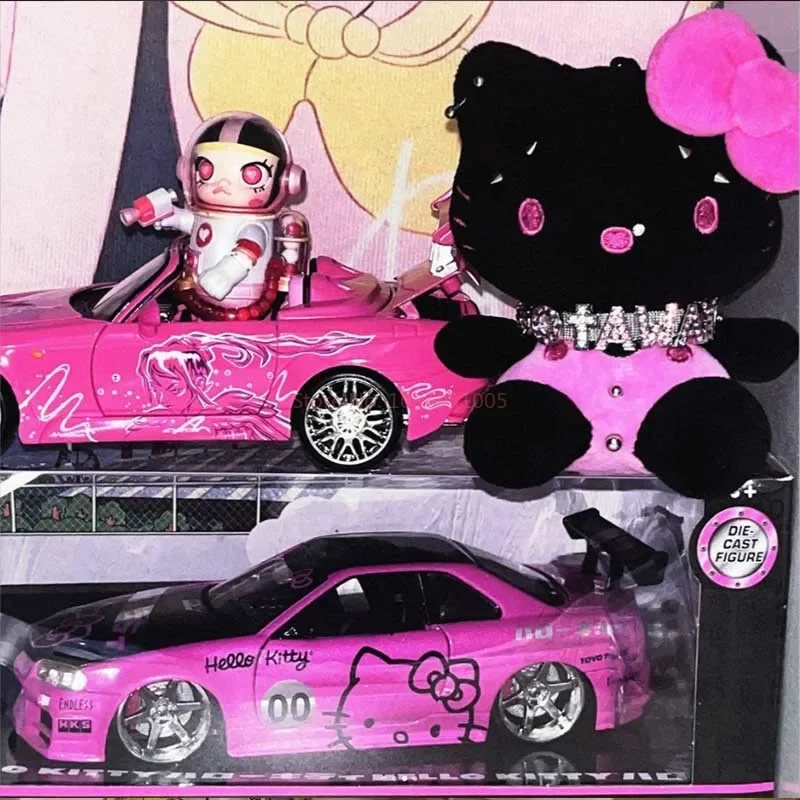 Modelo de coche de Hello Kitty, figura de Anime, Sanrio, Kt Cat, escala 1:24, rosa, Gtr, R34, Skyline, coche, adorno de escritorio, decoración, regalo para niños