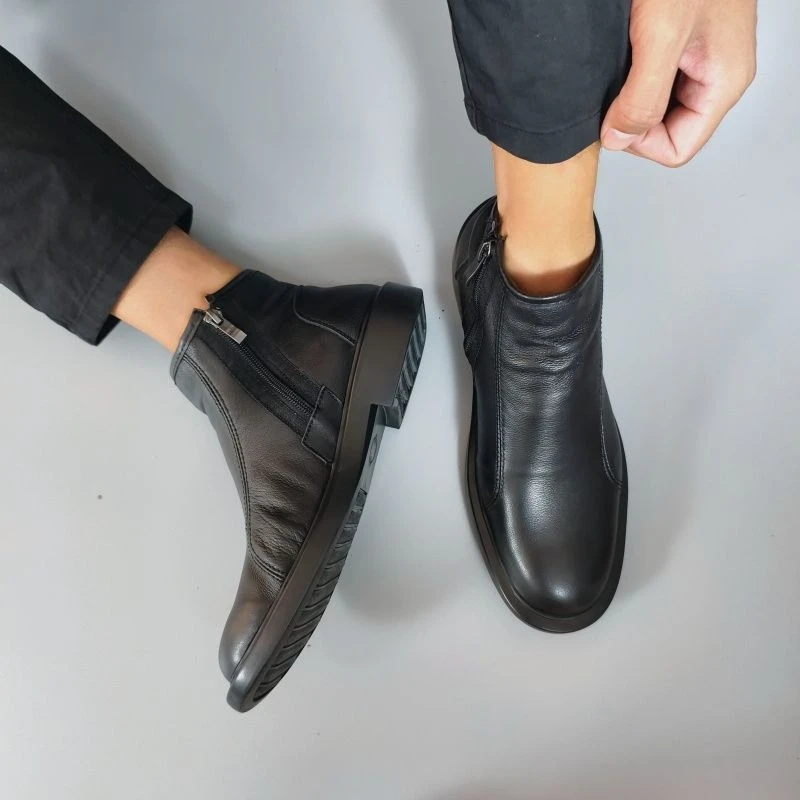 Men Fashion Chelsea Boots Top Layer Leather High Top Casual Shoes Breathable Ankle Boots