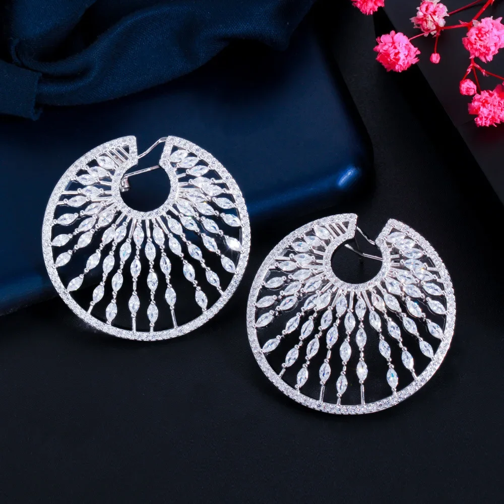 

Earrings 2024 Trend New Disc Shape Drop Peacock Screen High Quality Cubic Fashion Trendy Gold Color for Women Wedding Jewelry