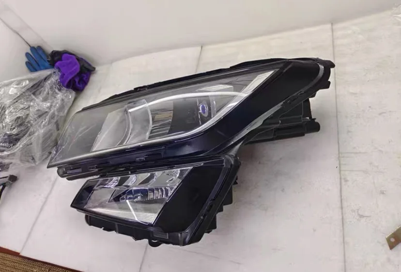 Suitable for Volkswagen Skoda Kodiak GT headlight assembly, high configuration headlights