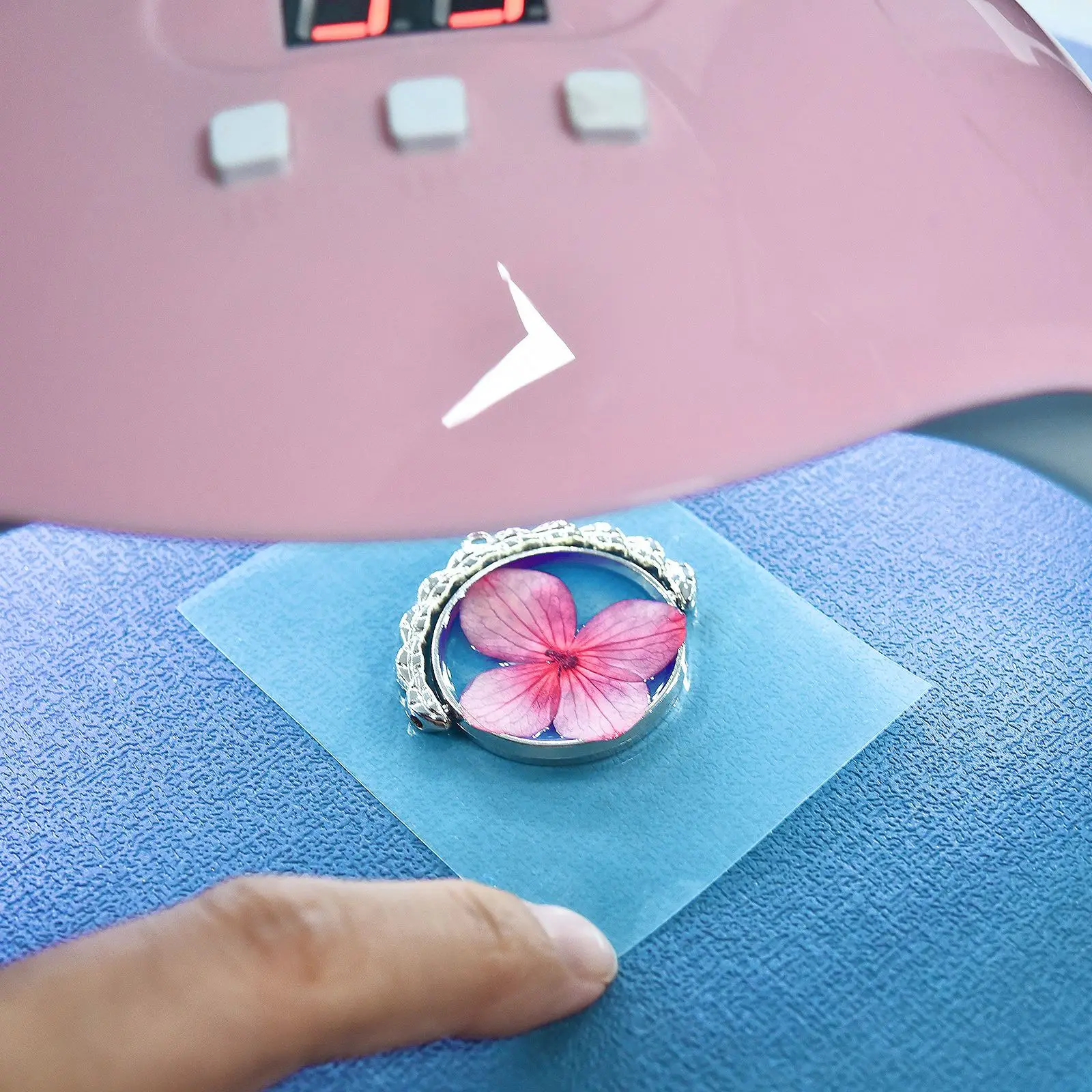 20g/50g Przezroczysty klej z żywicy UV DIY Materiały do wyrobu biżuterii Szybkoschnąca żywica epoksydowa Klej UV Zestaw długopisów UV DIY Crafts Decor — zdjęcie 5