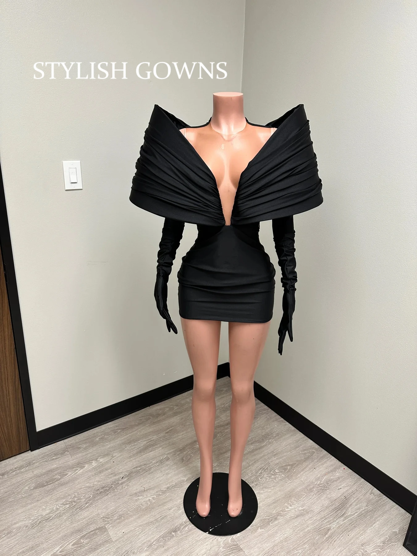 

Sexy 2024 Black Girls Short Prom Gown With Two Gloves Off Shoulder Birthday Party Cocktail Dresses Robe De Bal Customized