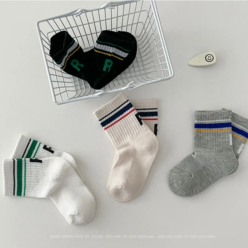 4 Pair Classic Simplicity Sporty Calf Sock for Kids Russia Fashion Letter R Children Sock Spring Autumn Soft Cotton School Sock