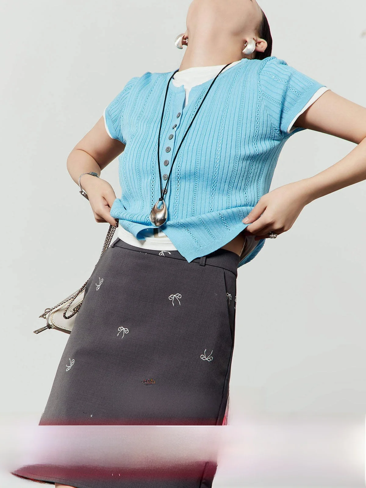 

Blue Knitted ort Sve V-Ne Slim Fit Open Cardigan Women's Faion 2025 Summer New Hollow out Design Commute Sle