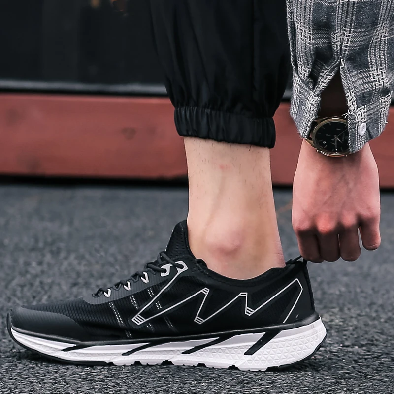 New 2025 summer hot sale neutral breathable professional wear-resistant hiking hiking shoes walking shoes very good