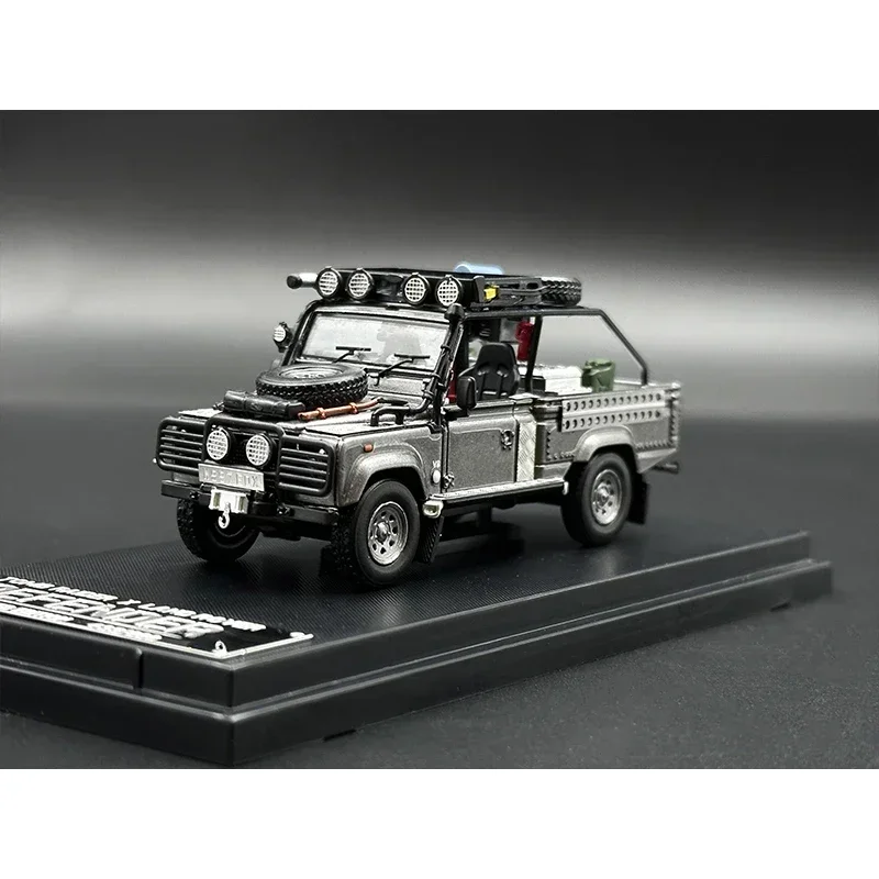 SW In Stock 1:64 Defender Pick Up Silver Many Attachments Collection Miniature Toys Diecast Car Model Street Warrior