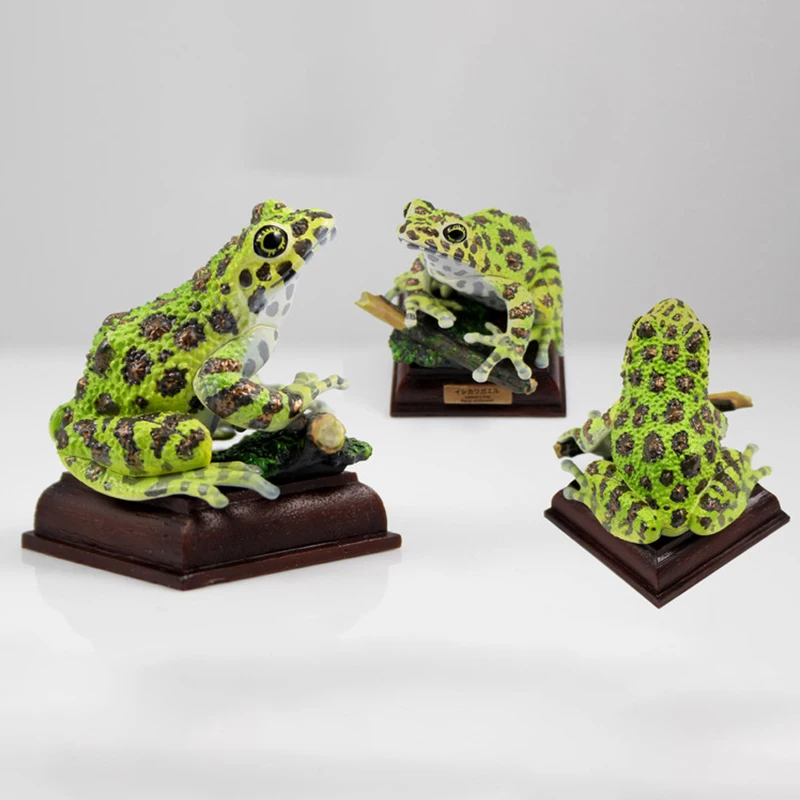 Sapo manchado preto gashapon animal tridimensional coleção ornamento presentes do feriado figura de ação modelo brinquedos