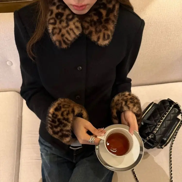 

Ladies Coat Jacket New Spring Autumn Short Jackets Korean Leopard Print Fur Collar Besign With Single Breasted Buckle Coats