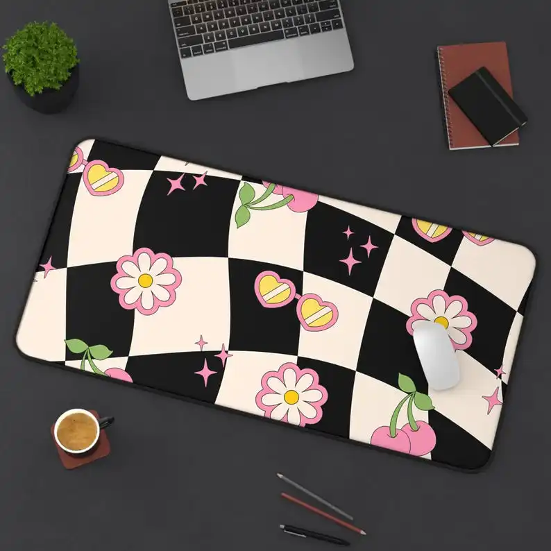 

Pink Checkered Pattern Mouse Pad, Cute Desktop Decoration,XXL Non-slip and Waterproof Mouse Pad, The Perfect Gift for Friends.