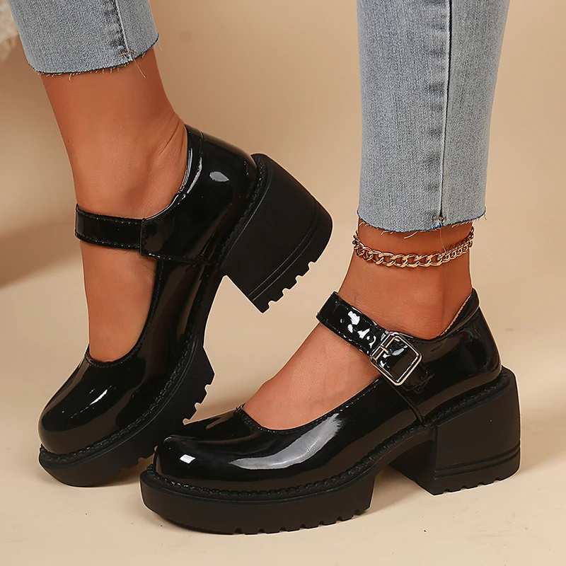 

Туфли Мэри Джейн из лакированной кожи на высоком каблуке для женщин, модные туфли-лодочки на платформе с пряжкой и ремешком, женские японские туфли Лолиты на толстом каблуке