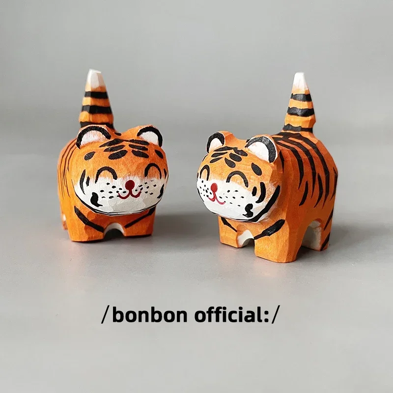 

Wood Carving Tiger Ornament Car Console Decoration Home Office Desktop Ornament Cure Department Lovely Gift