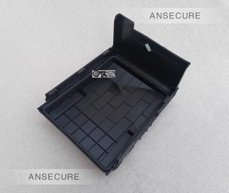 Engine Fuse Box Relay Plate Cover For Audi A3 8P Q3 TT TTS RSQ3 RS3  1K0937132F
