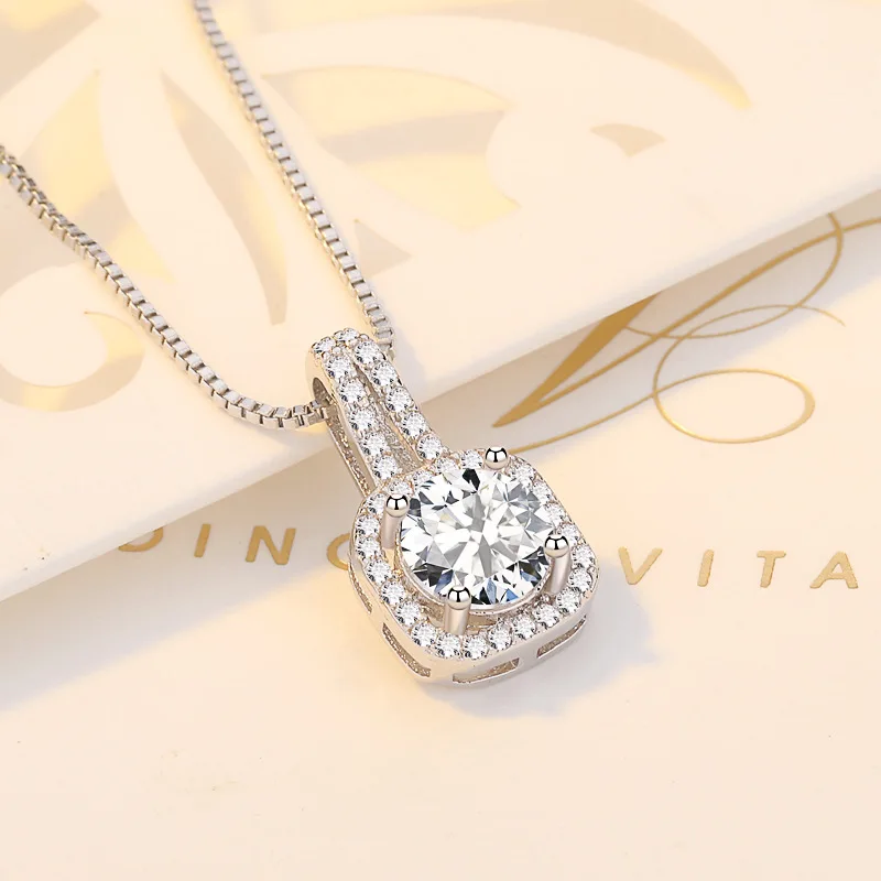 

GLM 6.5mm 925 Pure Silver Square Moissanite Pendant Necklace - Mother's Gift D VVS1 Moissanite Necklace High-End Jewelry