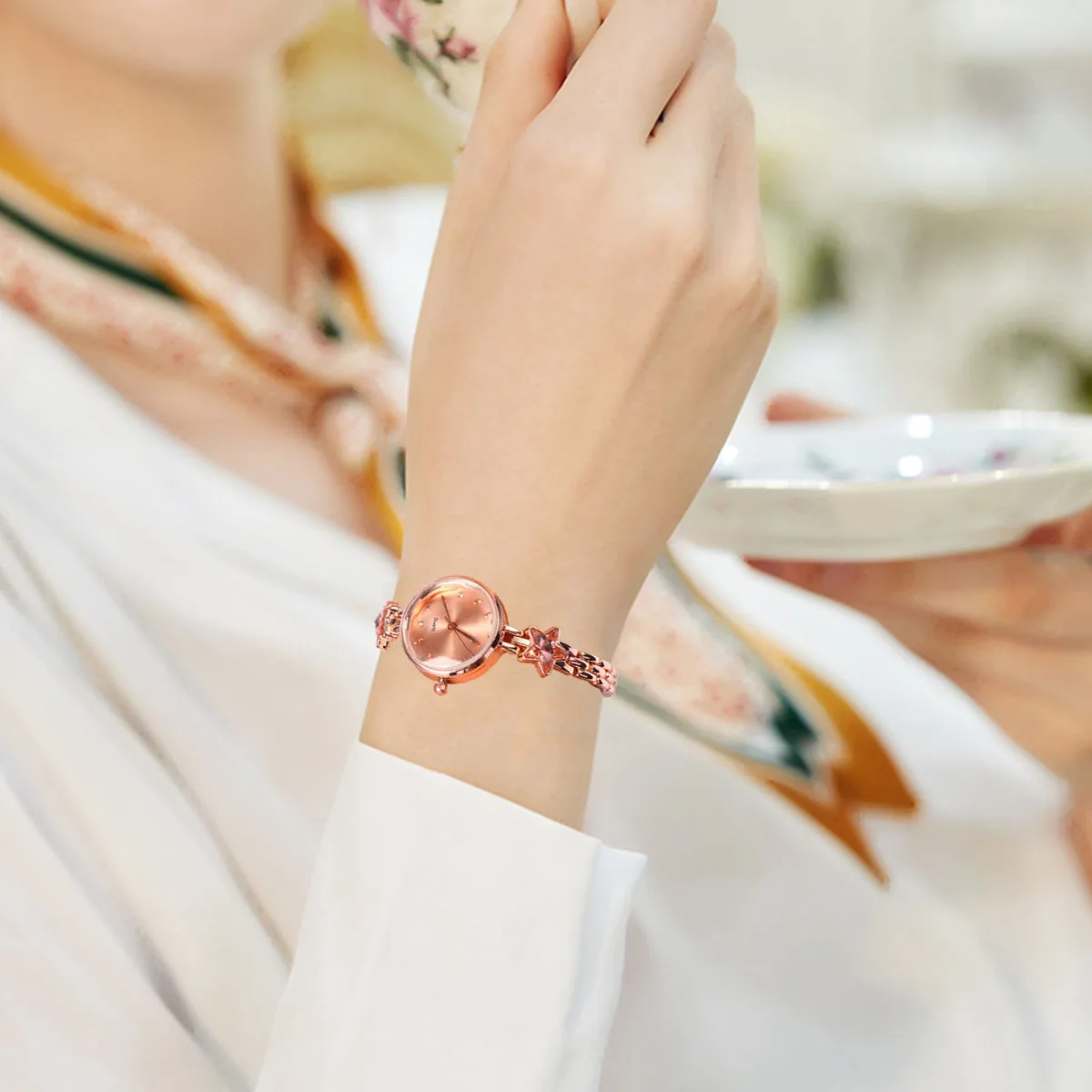 

Ladies Watch Quartz Wrist Fashion Accessories Precise Timekeeping Durable Material Birthday Gift Women Rhinestone Decorative
