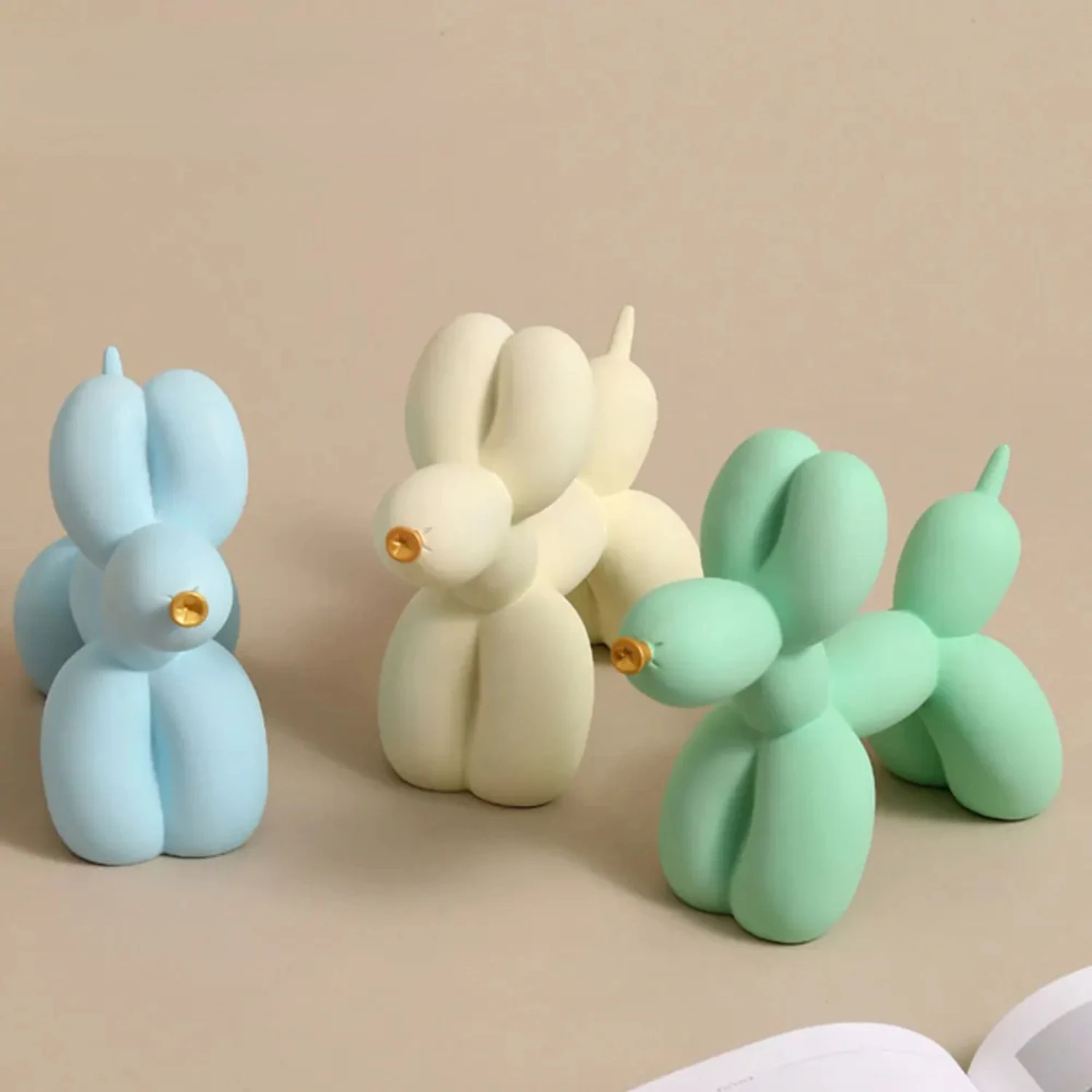 New  Balloon Dog Statue Resin Figurines For Interior Nordic Modern Living Room Office Aesthetic Room Decoration