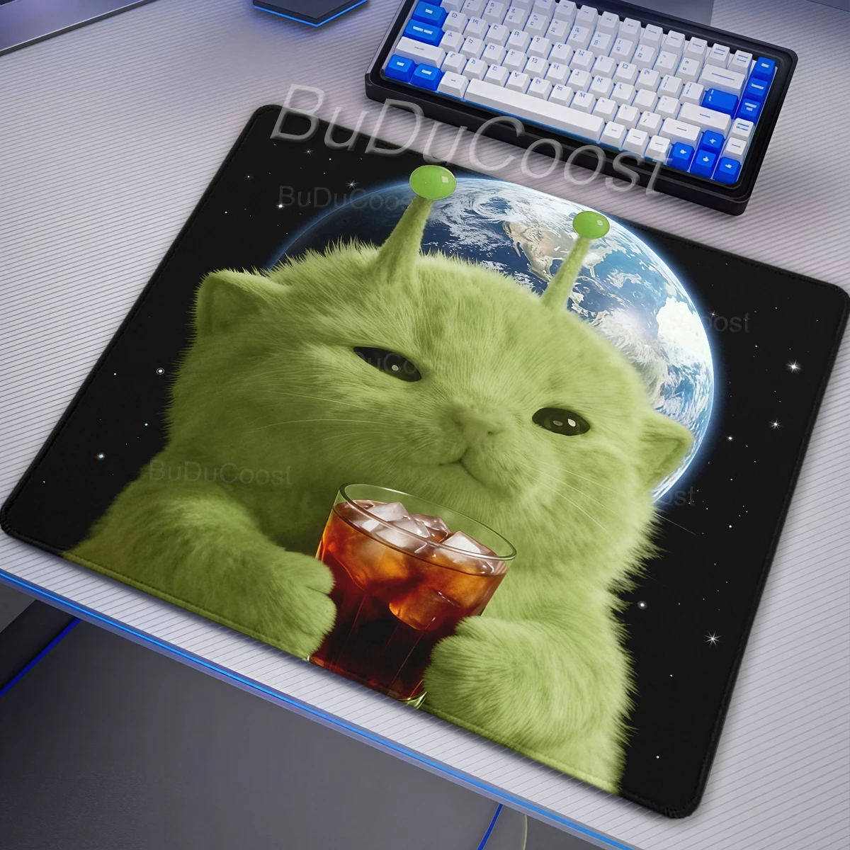 Alien Cat Meme Mousepad Small Rubber Non-Slip Desks Portable Mats Laptop Office Accessories Gaming Mouse Pad Kawaii Cat Desk Mat
