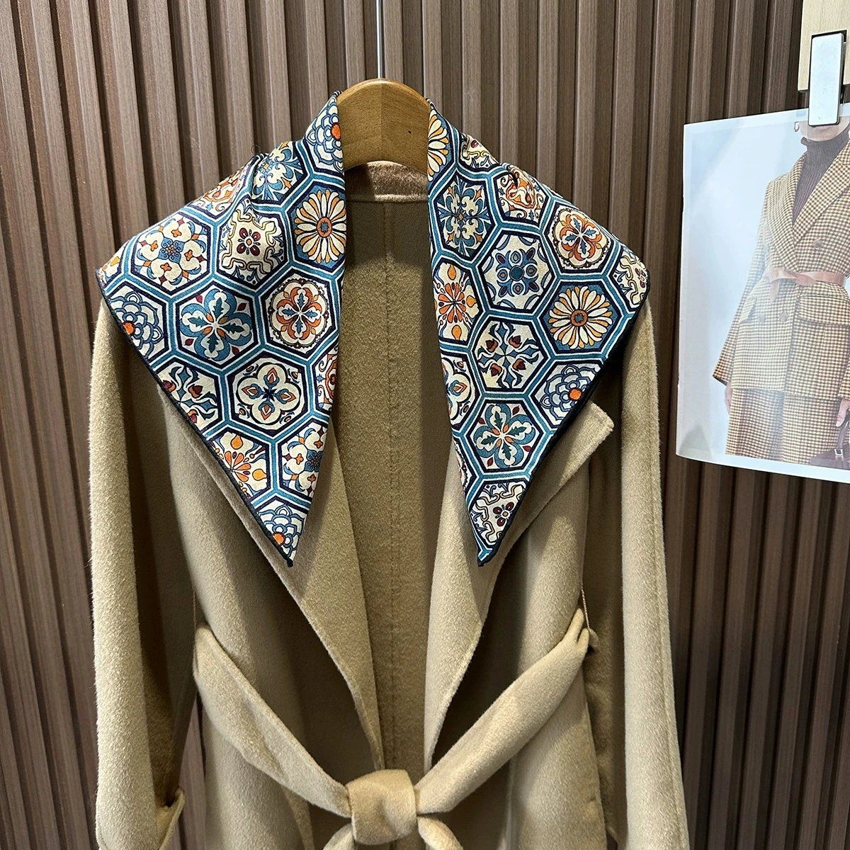 وشاح من الصوف الحريري المطبوع على الوجهين للنساء، مطبوع على الوجهين للخريف/الشتاء دافئ وأنيق أنيق شال لتدفئة الرقبة مربع