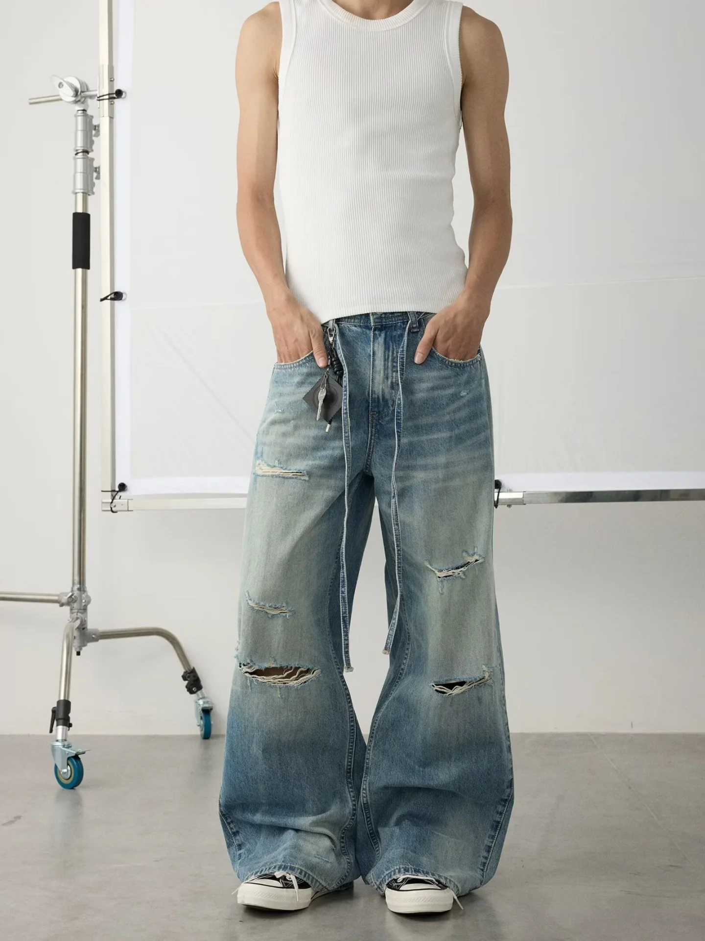 Trendy Wide Leg Jeans Men Women Loose Straight Cut Knife  Hole Washed Casual Blue Denim Pants Youth Fashion Summer 2026
