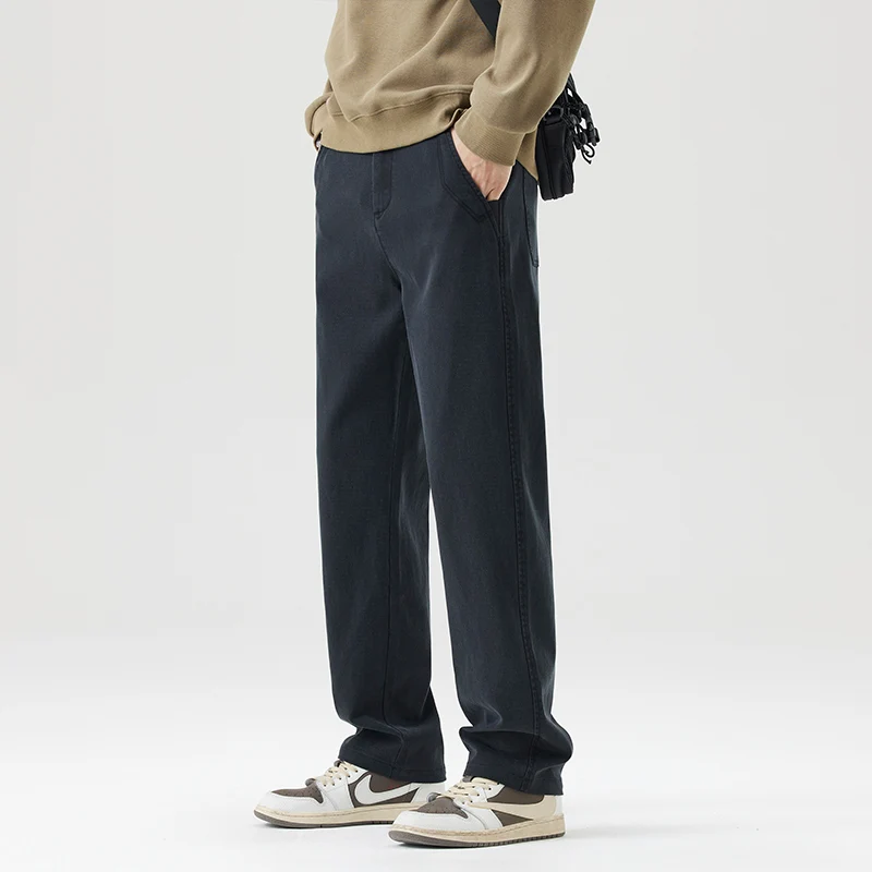 กางเกงขายาวทรงตรงหลวมผู้ชายผ้าไลโอเซลล์ รุ่นปี 2025 สำหรับฤดูใบไม้ร่วงและฤดูหนาว ผ้าพลิ้วสบาย ใส่ได้หลายโอกาส กางเกงลำลองไซส์ใหญ่พิเศษ 5XL