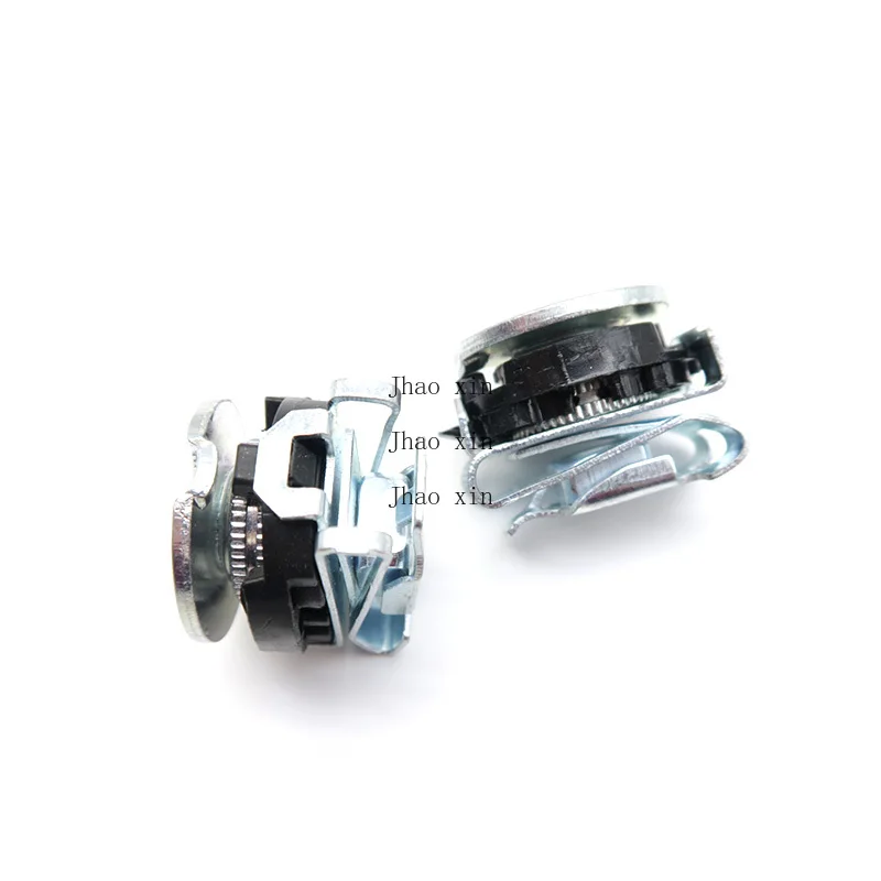 Dado di fissaggio della staffa di regolazione adatto per Audi A4L A4 A7 Q5L Vite del faro dell'auto 8P7806305 Modulo di bilanciamento del bullone di fissaggio