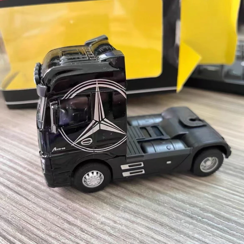 

1:24 Mercedes-Benz ACIROS truck Simulation Diecast Metal Alloy Model car Sound Light Pull Back Collection Kids Toy Gifts