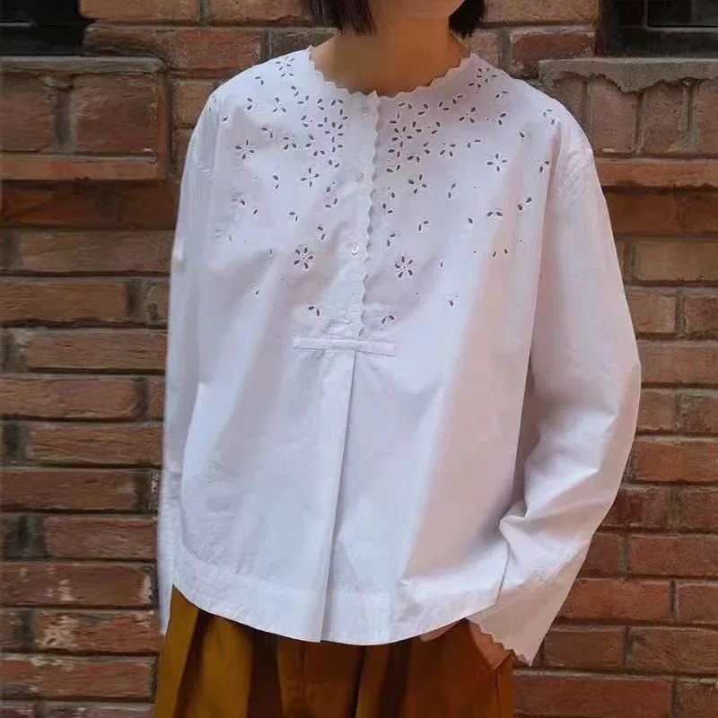 2025 Summer Shirt New Vintage Chinese Style Embroidery Hollowed Out Yankee Loose Gear Edge Round Neck Shirt