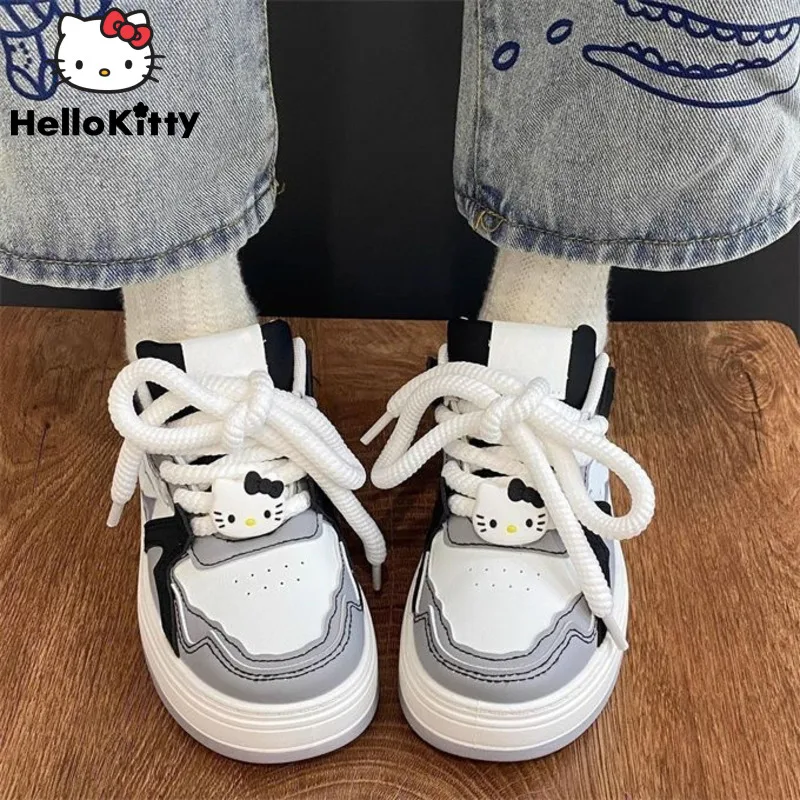 Sanrio Kawaii Hello Kitty Sneaker Summer Breathable New Cute Cartoon Board Shoes Women Y2k Versatile Casual Shoes Anime Kt Shoes