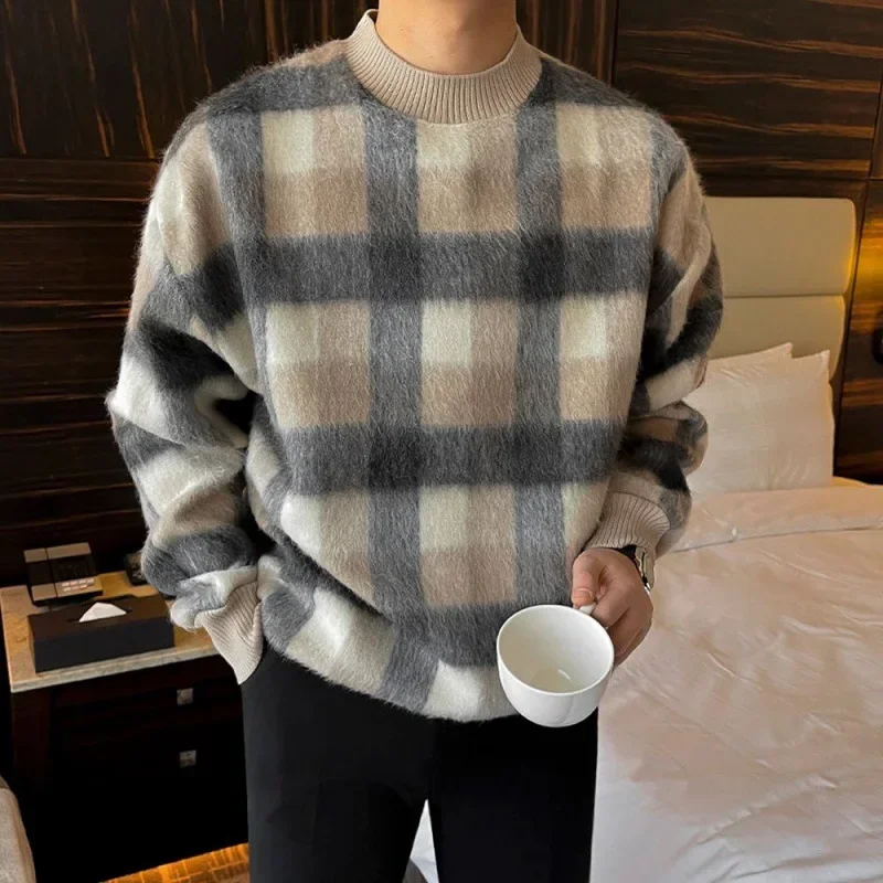 Versatile plaid crewneck sweatshirt men's Korean version niche design tops trendy and versatile new autumn clothes