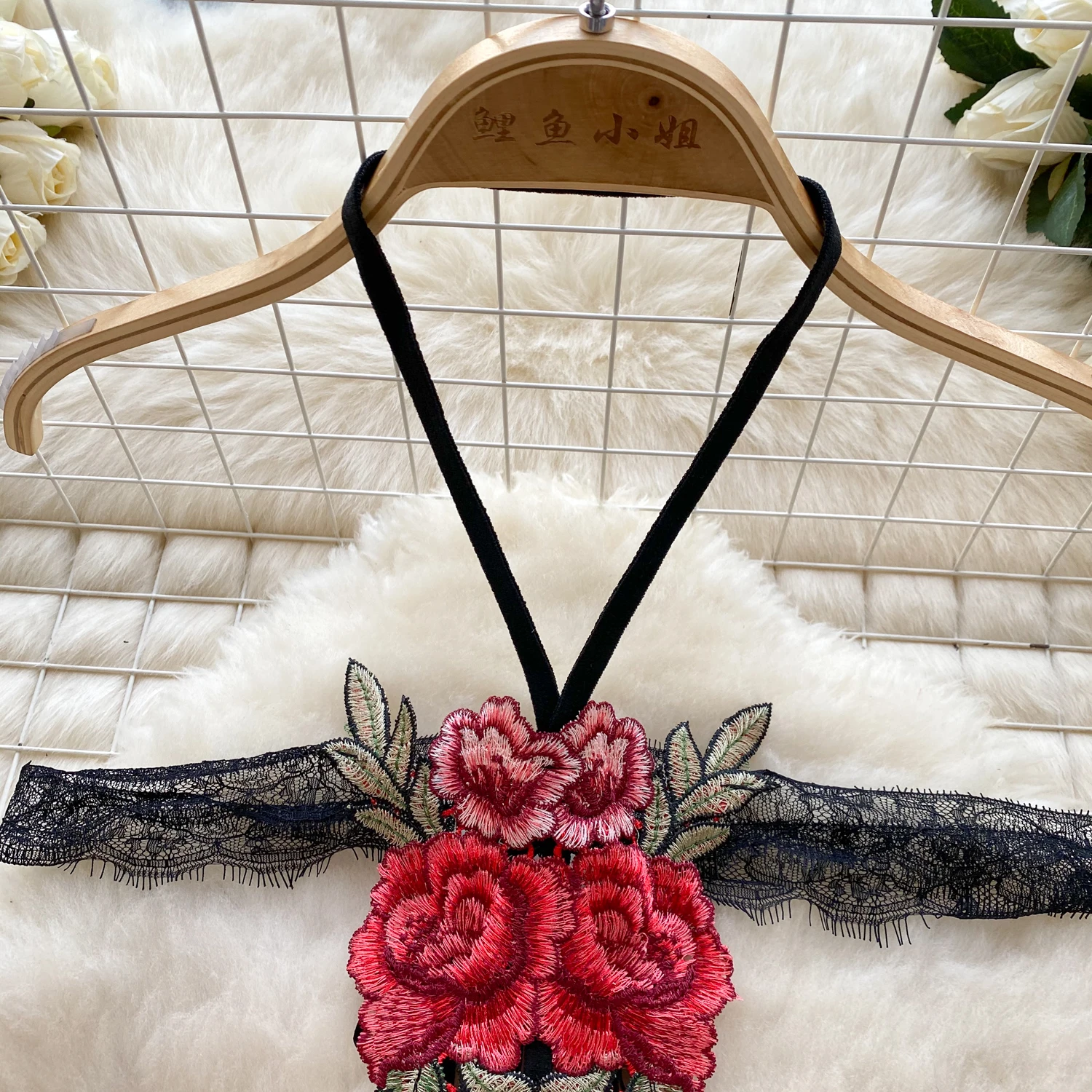 Neues Schlafkleid mit bestickter Blume und offener Brust, leidenschaftliche, reine, lustige Unterwäsche, sexy Uniform, durchsichtiges Netz, Hotsweet, aushöhlen