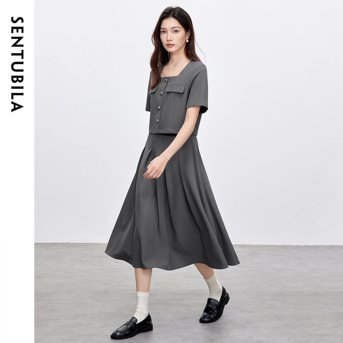 

SENTUBILA Grey Women's Two Pieces Set Square Collar Cropped Metal Button A-line Pleated Skirts New in Matching Sets 152Z59086
