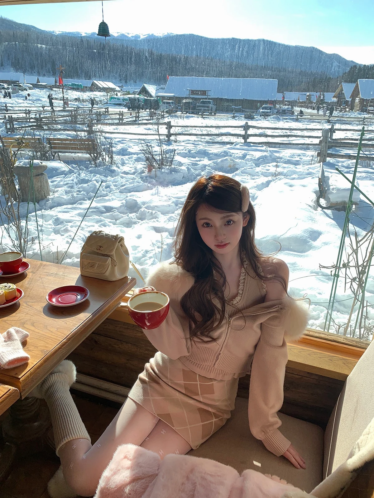 

Warm Cardigan Vest Skirt Three-Piece Set Sweet Style Fleece-Like Fabric Sleeveless V-Neck Regular Length Color
