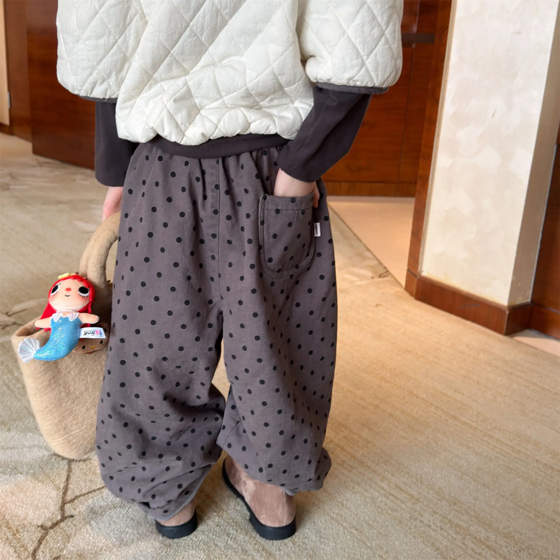 2026 Winter New Children Fleece Warm Pants Boys Polka Dot Casual Pants Plus Velvet Thick Girls Quilted Trousers Kids Clothes
