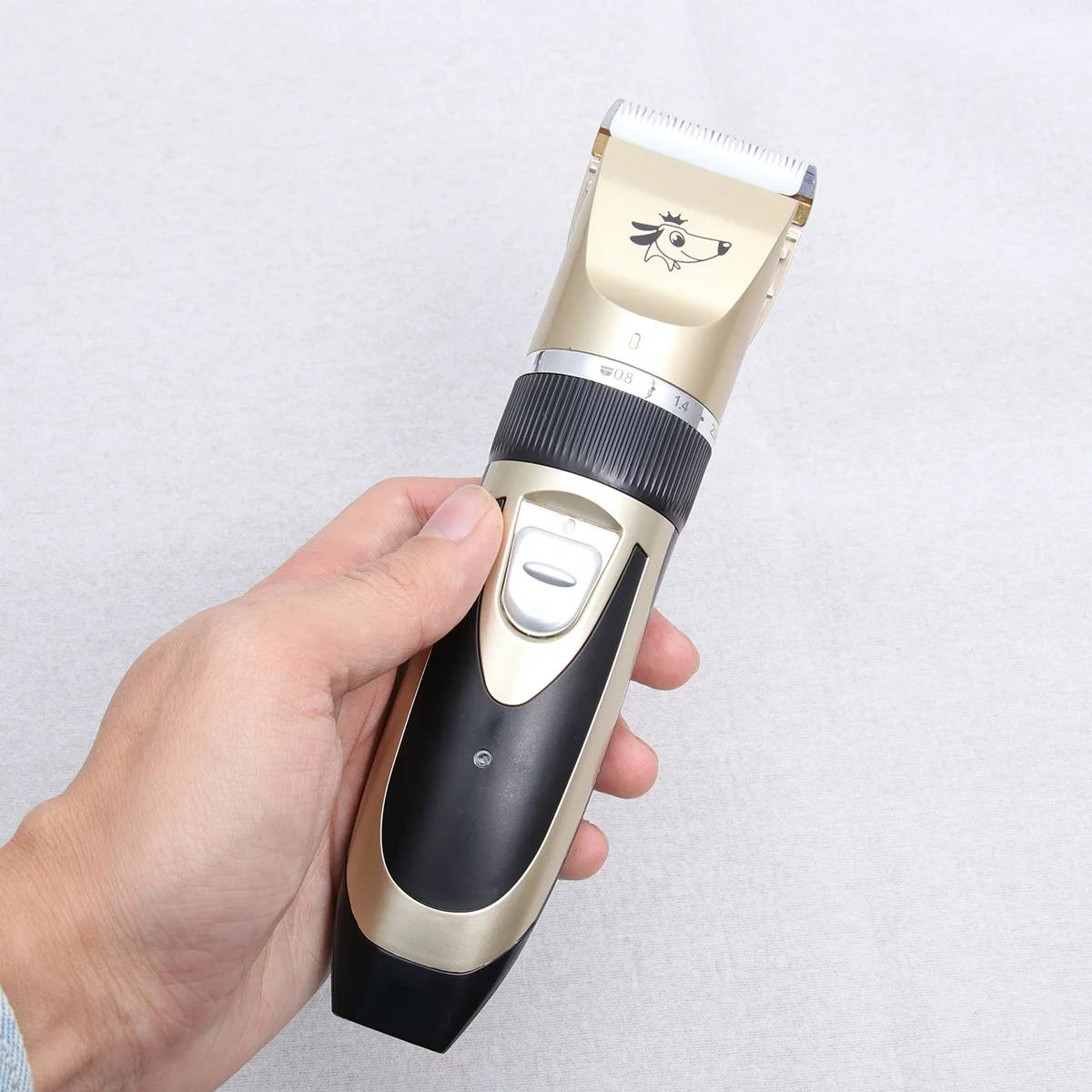 Elektryczna maszynka do strzyżenia sierści zwierząt, ładowana przez USB, ostrze ceramiczne typu R, antypoślizgowy uchwyt, bezgłośna, do pielęgnacji psów i kotów, trymer dla zwierząt.