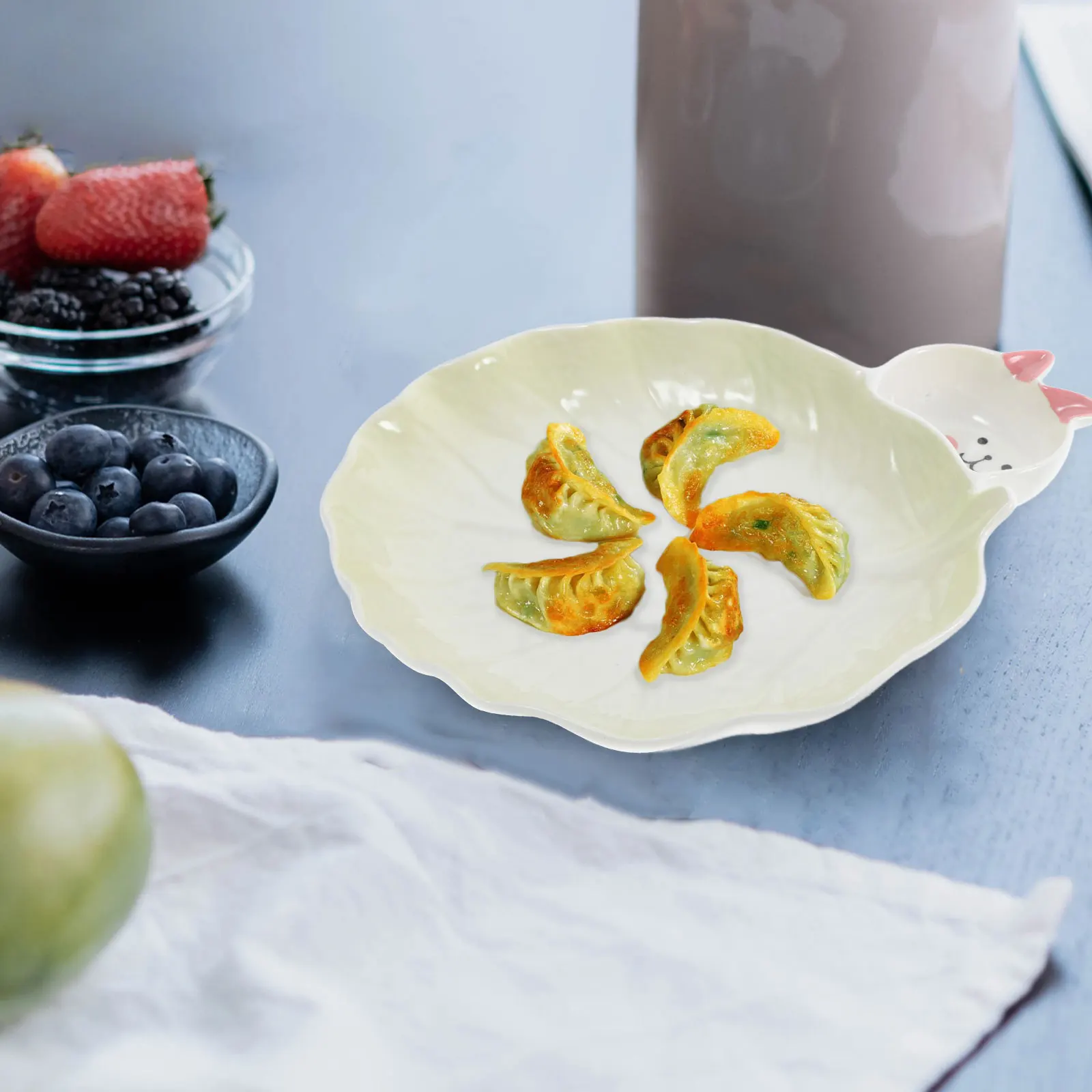 

Adorable Ceramic Plate Stylish Dessert Salad Serving Tray Home Kitchen Decor Practical Gift Friends Family Cute Plate