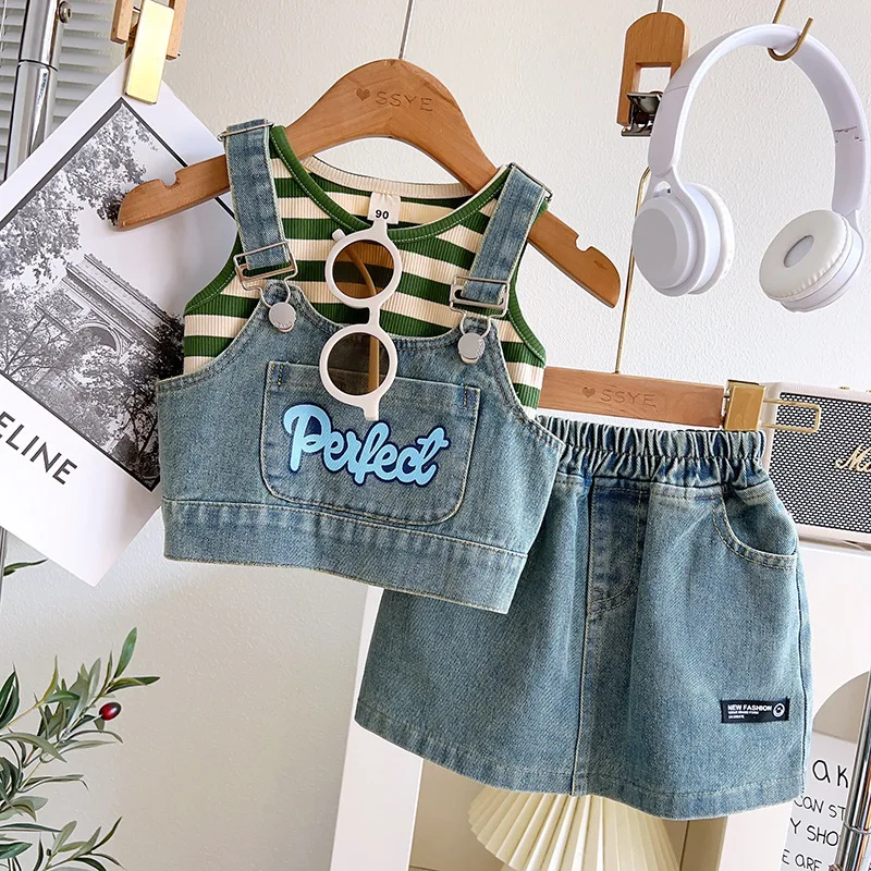 Girls\' Summer Denim Suit Strap Skirt Set 2024 New Baby Summer Vest Strap Half Skirt Three Piece Denim Skirt Set