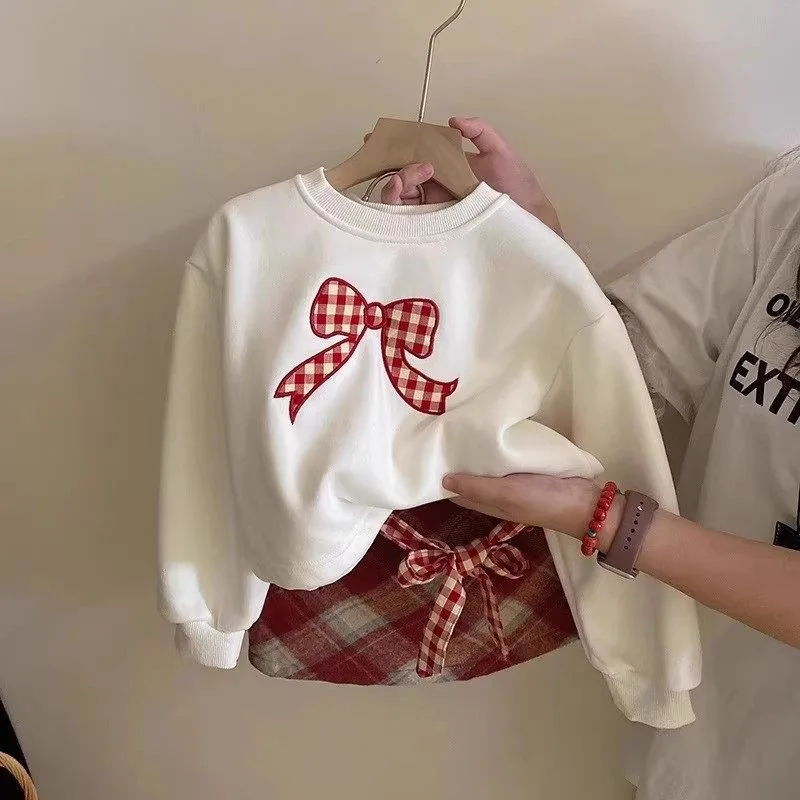 

Осенние комплекты одежды для девочек, новинка 2025 года, детский свитшот с бантом + клетчатая юбка, детские костюмы
