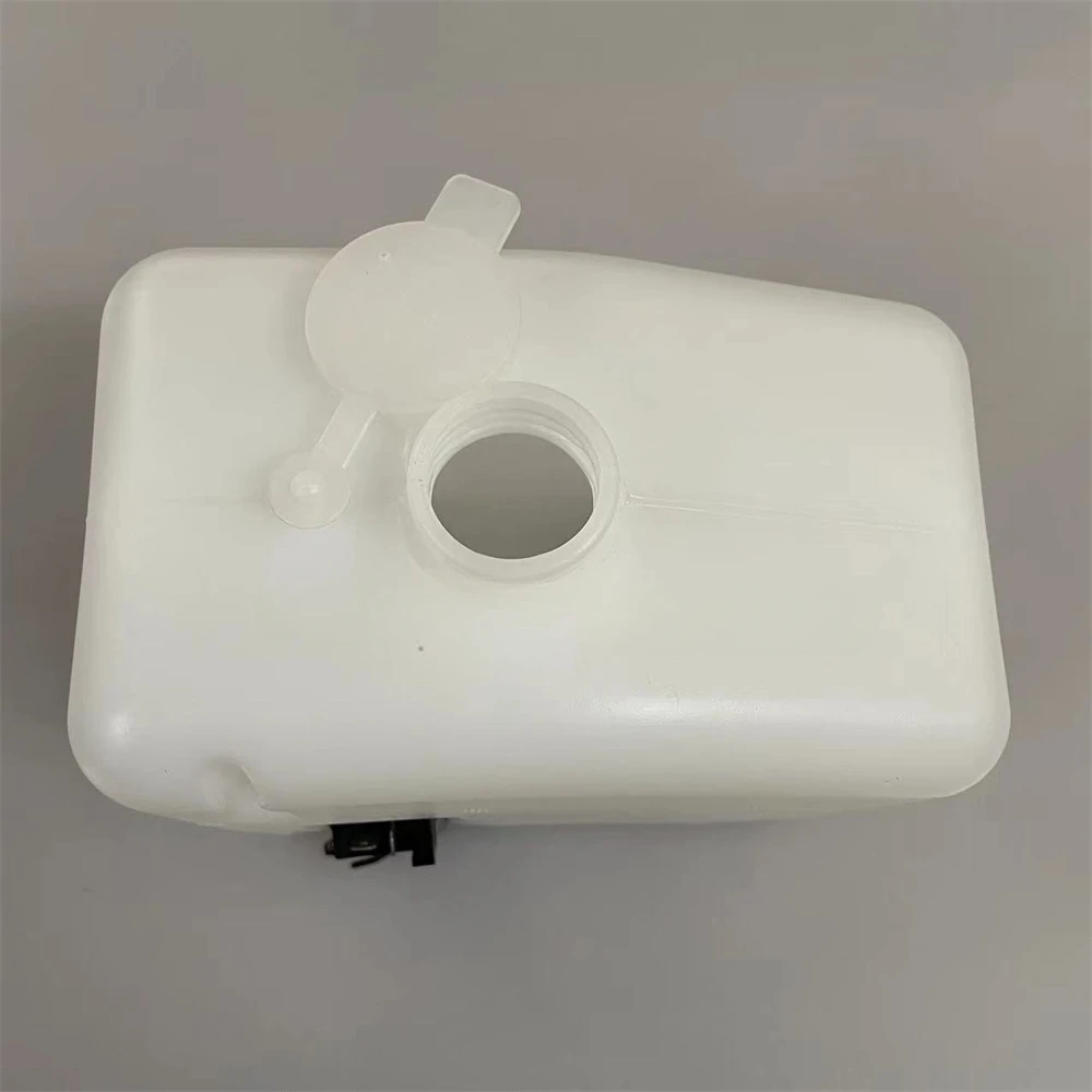 Excavator Parts Wiper Water Bottle Washing Pot Scrubber Spray Bottle For Doosan Daewoo DX60 150 200 300