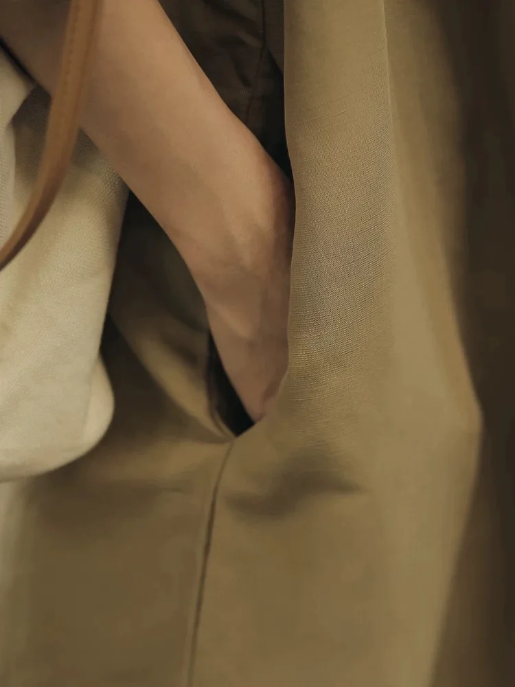 プラスサイズの女性のファッショナブルな半袖ストレートドレス夏 2025 ルーズおなかカバー痩身ドレス A ラインガウン