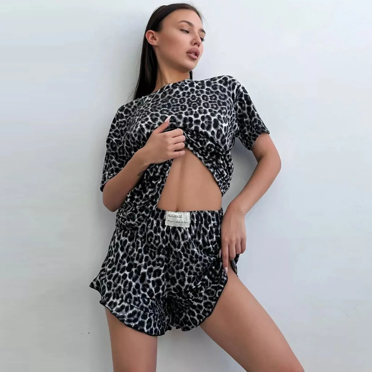 Women Pajamas Sleepwear Set Crewneck Short-sleeved T-shirt And Shorts S M L XL Brown Leopard Print Casual Comfortable Loungewear