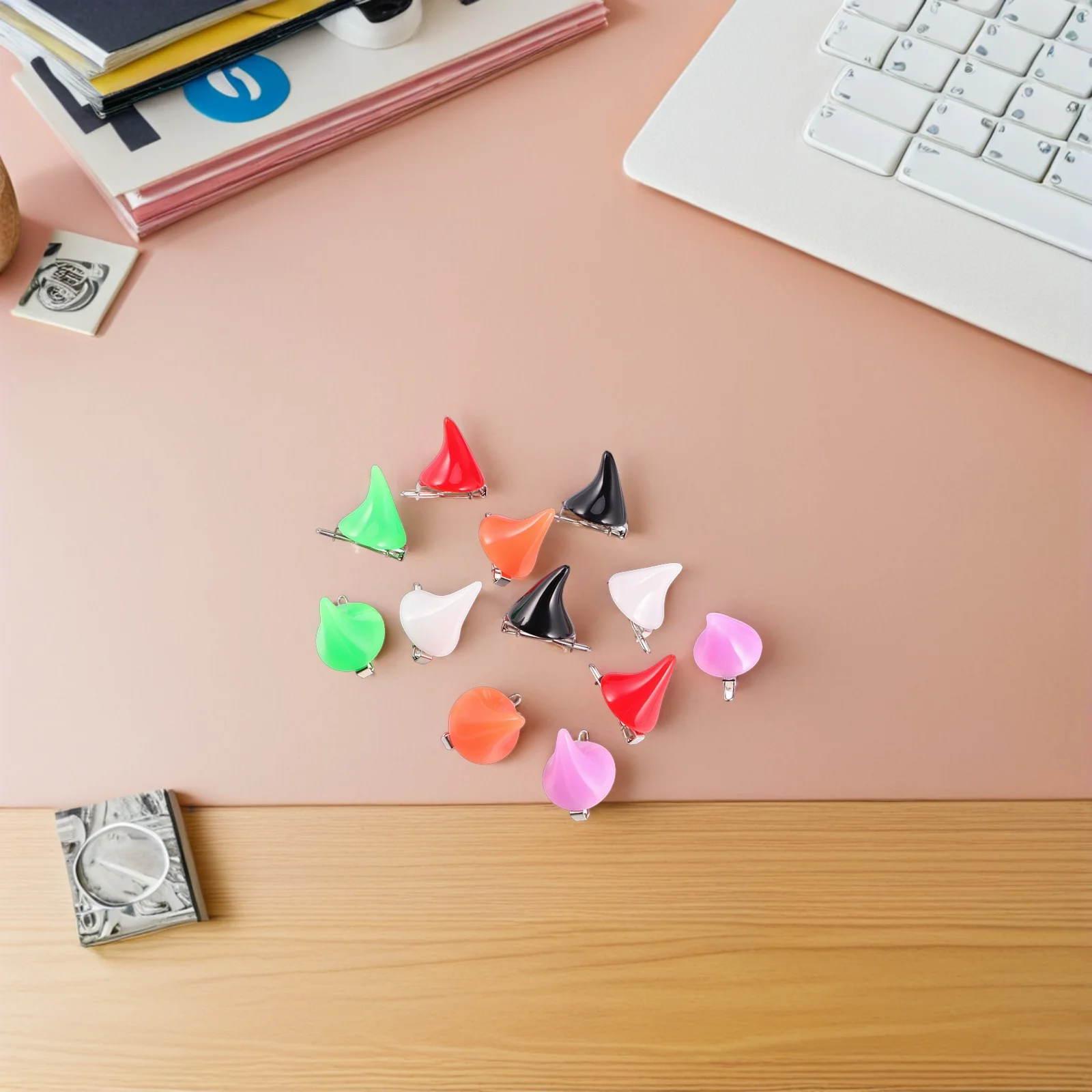 

12pcs Horn Hair Clips Set Scary Cattle Design Halloween Costume Accessory Six Colors Matching Any Occasions Easy Wear Hard
