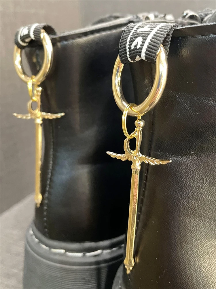 2 قطعة الذهب الشرير الصليب السيف الأحذية السحر للأحذية شخصية الأحذية قلادة الزينة مضحك إبزيم حذاء ديكور Diy بها بنفسك اكسسوارات #2