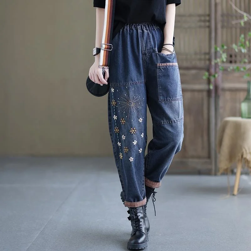 Jeans Women\'s 2024 New Vintage Floral Embroidery Blue Denim Trousers Loose Retro Casual High Waist Harem Long Pants