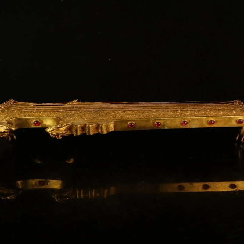 

Treasure copper Liu guzheng, size 70 cm long, 24 cm wide, 10 cm high, weight 5244 grams