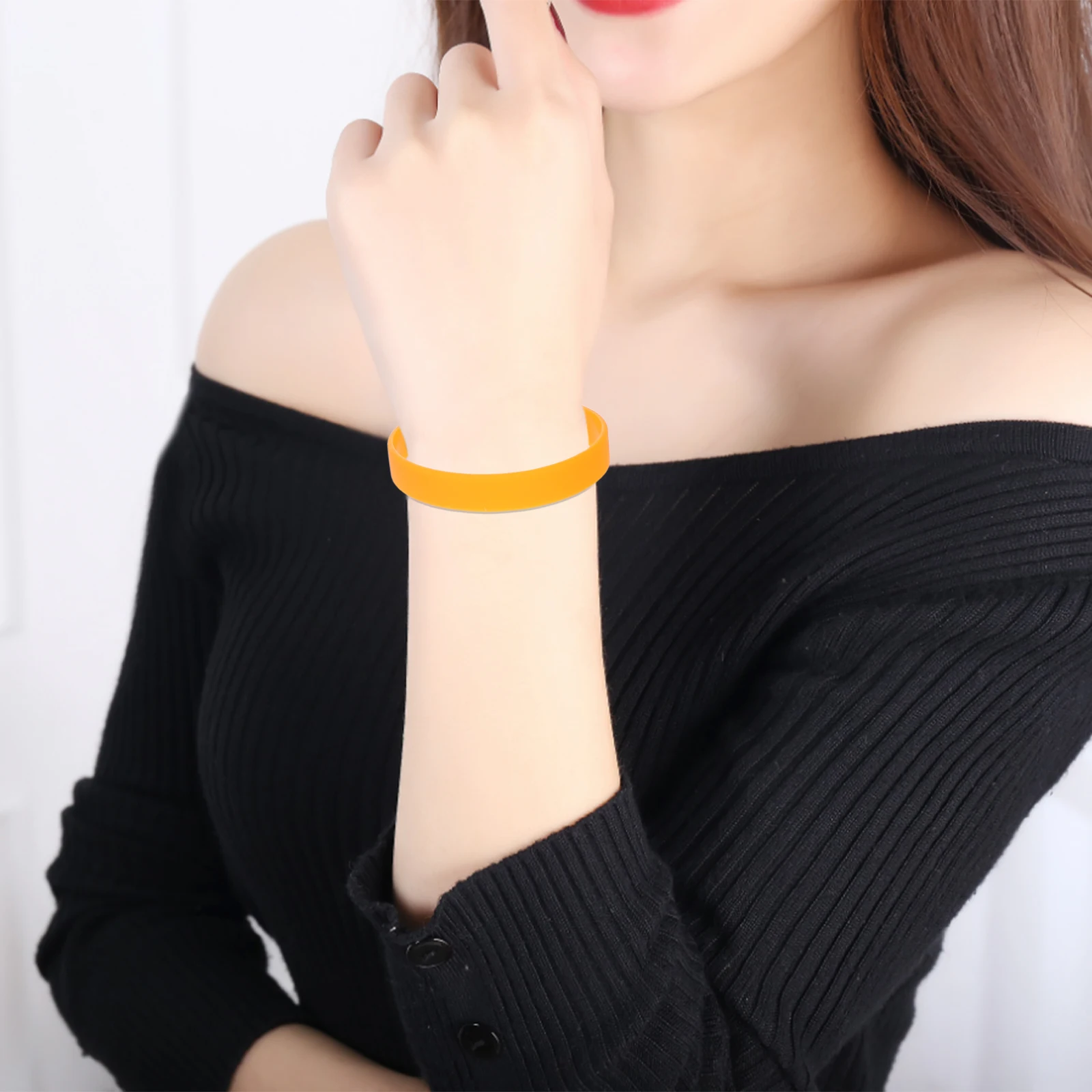 

24Pcs Silicone Wristbands Soft Rubber Bracelets Multicolor Reusable Easy Clean for Party Kids Teens Outdoor Concert