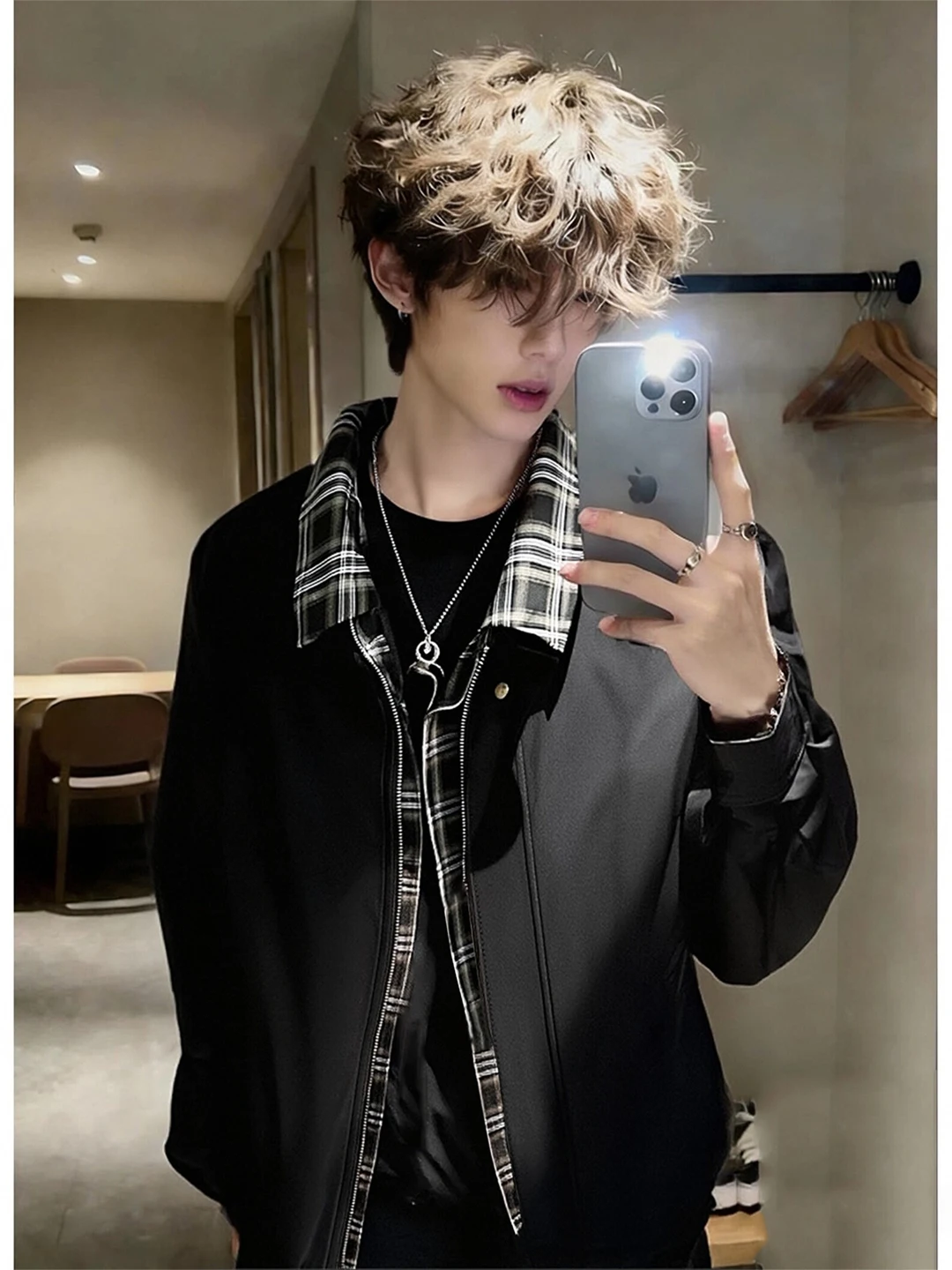 

Мужская весенняя бейсбольная куртка в американском стиле с клетчатым воротником, свободного кроя, ветрозащитная, на молнии, молодежная модная модель